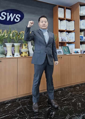 대표이사 이지우