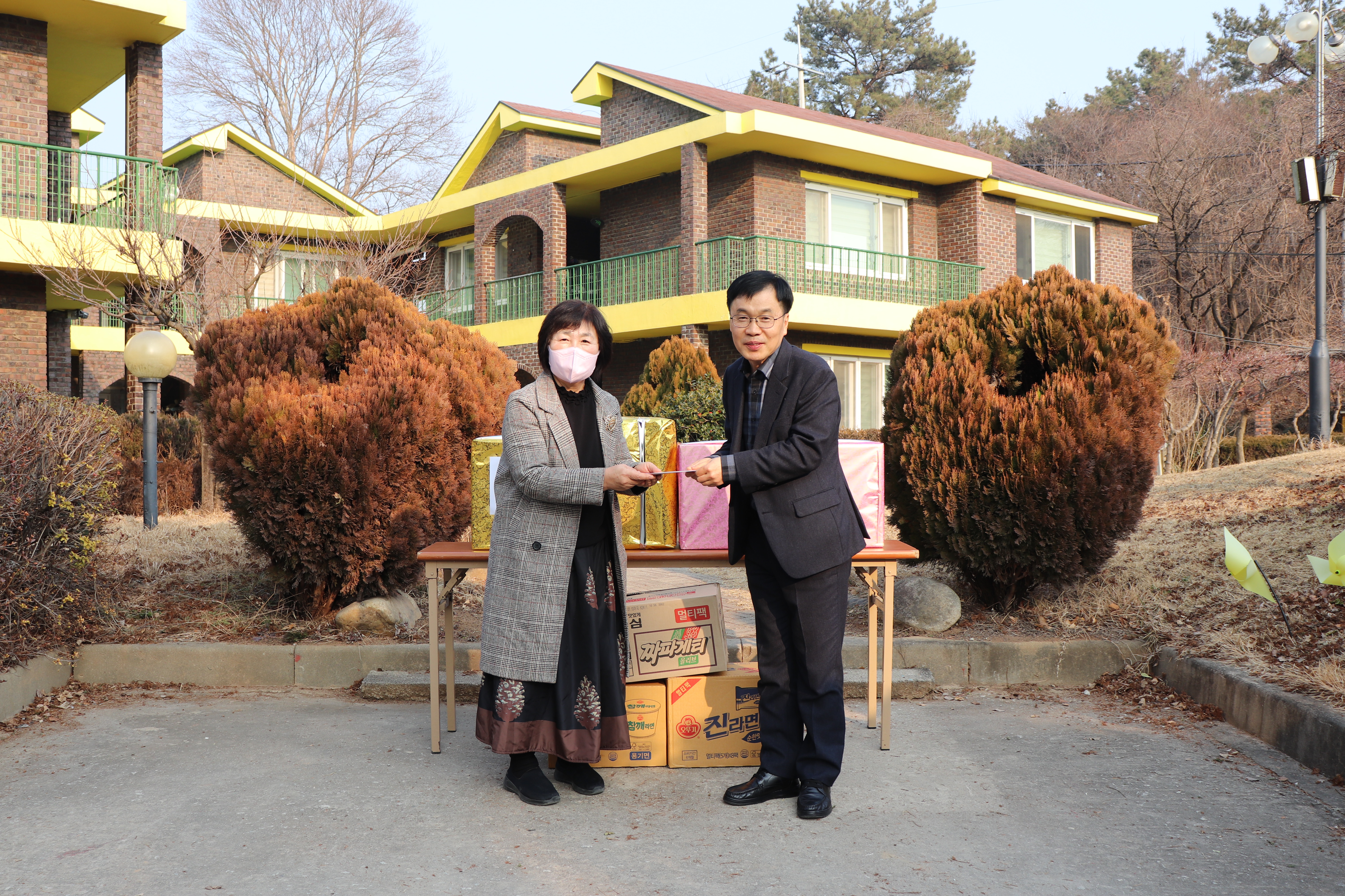 25.1.21. 익산세무서 설맞이 불우이웃돕기행사.JPG
